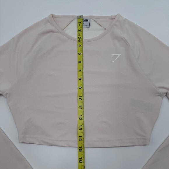 Gymshark Women’s Long Sleeve Crop Top Pale Pink Small Workout Mesh Thumb holes - Picture 3 of 12